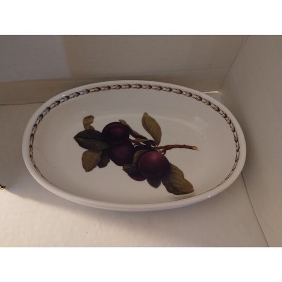 QUEENS Hookers Fruit 9 3/8" Oval Baking Serving Dish Royal Horticultural Society - Picture 1 of 3